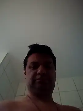 Snapshot of Crocante_Hot chatting on November 2025 08:35:01 AM Crocante Hot online show from November 2025 08:35:01 AM