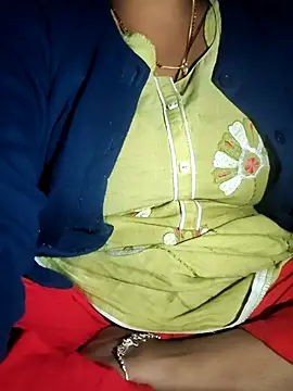 Snapshot of ruhistrip1265 chatting on December 2025 06:02:01 PM ruhistrip1265 online show from December 2025 06:02:01 PM