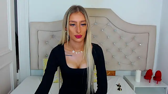 Snapshot of NatalieSensual chatting on October 2025 07:49:02 AM NatalieSensual online show from October 2025 07:49:02 AM