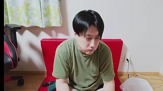 Snapshot of oyu_kun chatting on February 2026 01:31:01 PM oyu kun online show from February 2026 01:31:01 PM