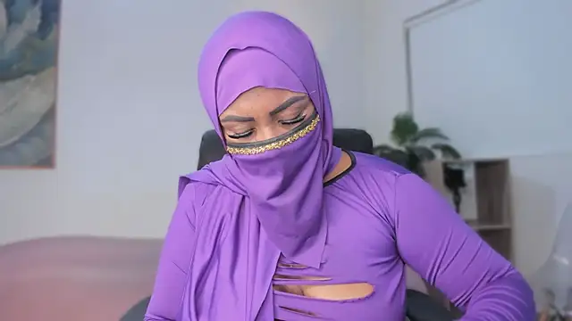 Snapshot of yasmin_elite chatting on December 2025 09:58:01 AM yasmin elite online show from December 2025 09:58:01 AM