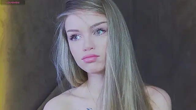 MarilynNova online show from June 2026 04:43:02 AM
