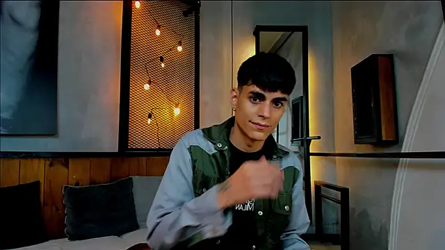 Snapshot of Dani_mc1 chatting on September 2025 11:53:02 AM Dani mc1 online show from September 2025 11:53:02 AM