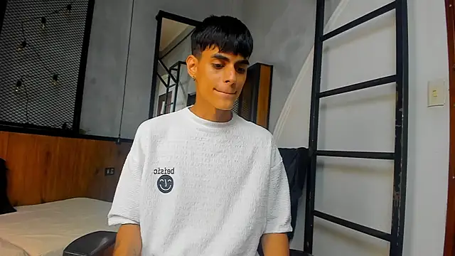 Snapshot of Dani_mc1 chatting on September 2025 11:55:02 AM Dani mc1 online show from September 2025 11:55:02 AM