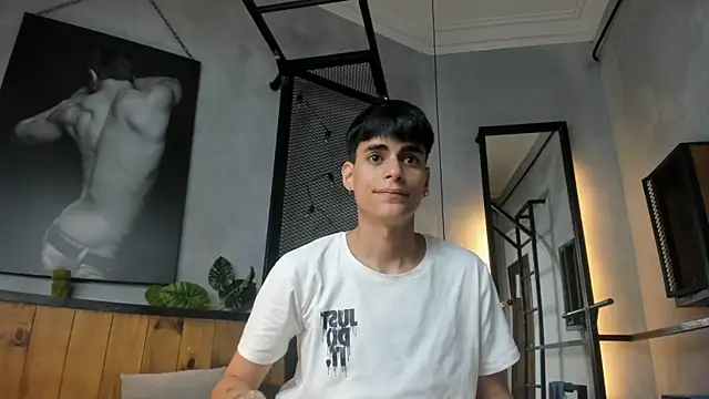 Snapshot of Dani_mc1 chatting on September 2025 11:19:02 PM Dani mc1 online show from September 2025 11:19:02 PM