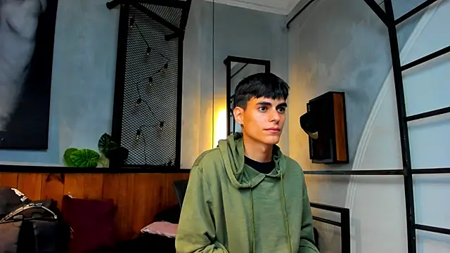 Snapshot of Dani_mc1 chatting on October 2025 11:33:02 AM Dani mc1 online show from October 2025 11:33:02 AM