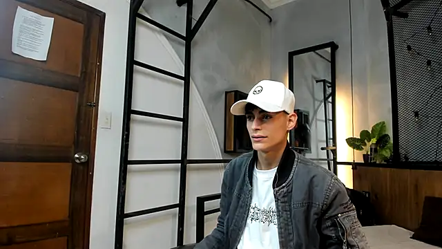 Snapshot of Dani_mc1 chatting on November 2025 11:43:01 AM Dani mc1 online show from November 2025 11:43:01 AM