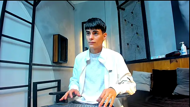 Snapshot of Dani_mc1 chatting on November 2025 11:54:02 AM Dani mc1 online show from November 2025 11:54:02 AM