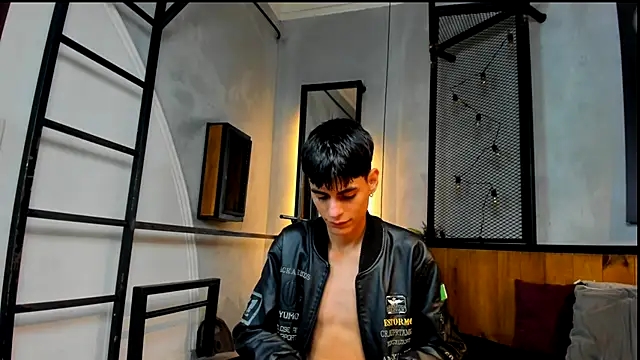 Snapshot of Dani_mc1 chatting on November 2025 11:33:02 AM Dani mc1 online show from November 2025 11:33:02 AM