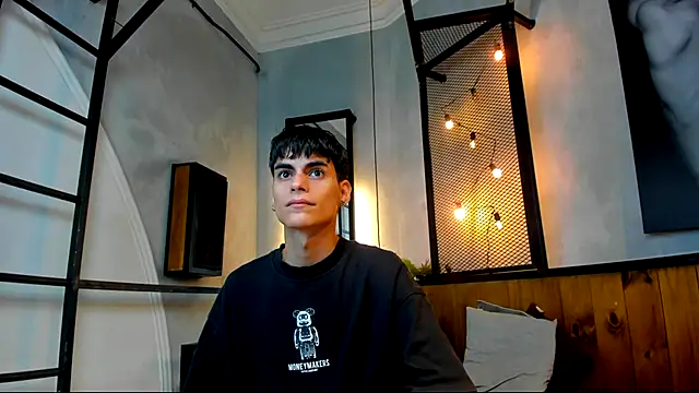 Snapshot of Dani_mc1 chatting on December 2025 11:30:02 AM Dani mc1 online show from December 2025 11:30:02 AM