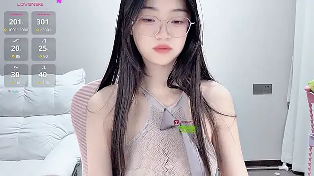 Lgsander  online show from October 2025 12:58:01 AM