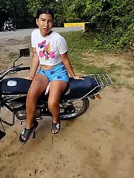 Snapshot of jeltsin3-25 chatting on November 2025 08:52:01 PM jeltsin3-25 online show from November 2025 08:52:01 PM