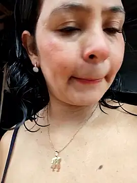 Lily-o online show from December 2025 05:40:02 PM