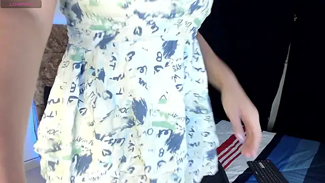 Snapshot of Vik_gomez chatting on November 2025 03:18:02 AM Vik gomez online show from November 2025 03:18:02 AM