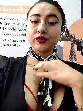 Snapshot of AMATISTA__16 chatting on December 2025 12:21:02 PM AMATISTA 16 online show from December 2025 12:21:02 PM