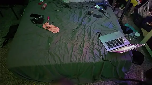 Triggerhappycj100 online show from March 2026 04:01:02 AM