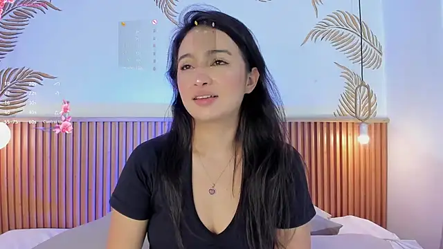 Valleriie  online show from January 2026 06:00:02 PM