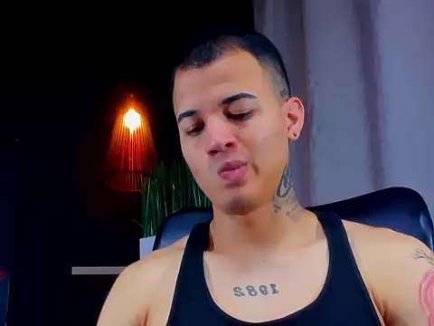 Snapshot of rocoo_santos chatting on April 2026 05:30:01 PM rocoo santos online show from April 2026 05:30:01 PM