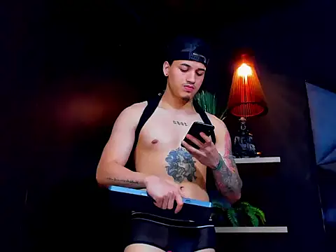 Snapshot of rocoo_santos chatting on July 2026 01:58:33 AM rocoo santos online show from July 2026 01:58:33 AM