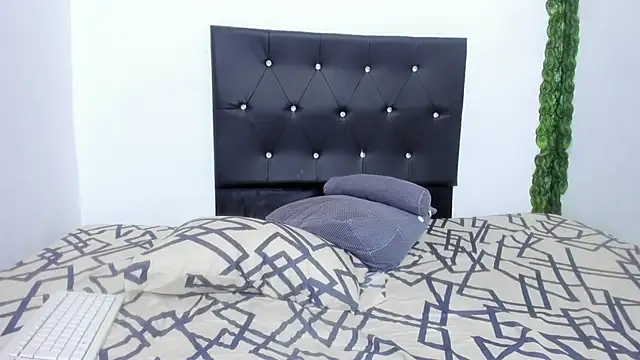 michellnasty online show from March 2026 04:18:01 AM