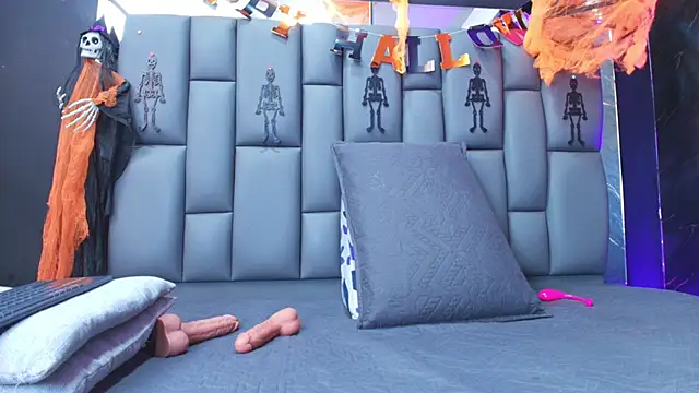 Roxana gomez online show from October 2025 03:10:02 AM