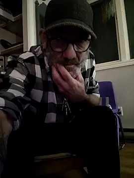 Snapshot of FoxnMouse chatting on November 2025 12:57:02 AM FoxnMouse online show from November 2025 12:57:02 AM