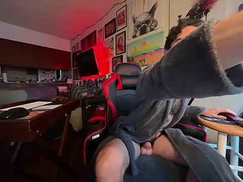 Pupscritch online show from February 2026 02:57:01 PM