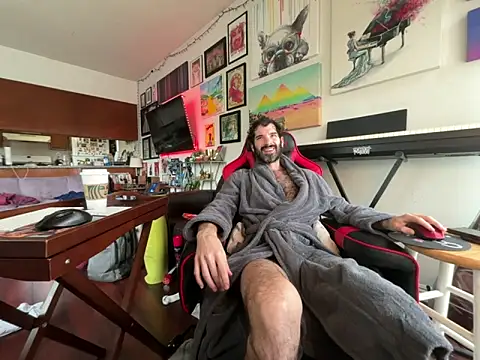 Pupscritch online show from February 2026 04:18:01 PM