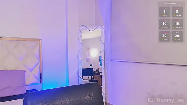 Snapshot of Naomy_tay1 chatting on October 2025 03:19:01 AM Naomy tay1 online show from October 2025 03:19:01 AM