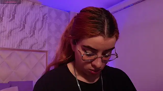 Snapshot of Naomy_tay1 chatting on November 2025 02:36:01 AM Naomy tay1 online show from November 2025 02:36:01 AM