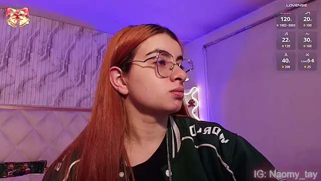 Snapshot of Naomy_tay1 chatting on December 2025 03:03:01 AM Naomy tay1 online show from December 2025 03:03:01 AM