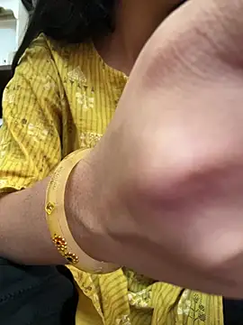 Snapshot of modelnishu chatting on March 2026 09:39:02 AM modelnishu online show from March 2026 09:39:02 AM