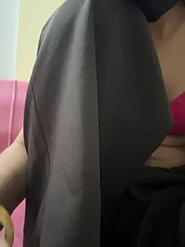 Snapshot of modelnishu chatting on April 2026 01:05:02 PM modelnishu online show from April 2026 01:05:02 PM