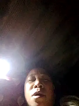 Mamapm20 online show from September 2025 04:23:02 PM