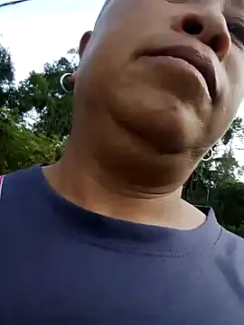 Mamapm20 online show from October 2025 12:32:01 AM