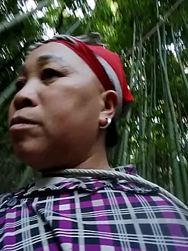 Mamapm20 online show from November 2025 02:04:02 AM