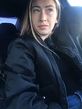 Snapshot of Reina_Cummings chatting on September 2025 04:58:01 AM Reina Cummings online show from September 2025 04:58:01 AM