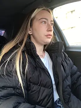 Snapshot of Reina_Cummings chatting on October 2025 05:02:02 AM Reina Cummings online show from October 2025 05:02:02 AM