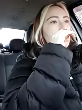 Snapshot of Reina_Cummings chatting on November 2025 06:02:02 AM Reina Cummings online show from November 2025 06:02:02 AM