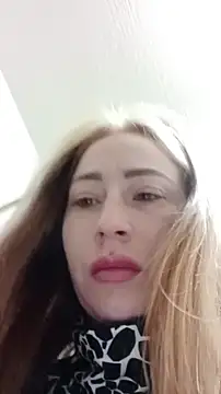 Snapshot of Reina_Cummings chatting on December 2025 05:39:02 AM Reina Cummings online show from December 2025 05:39:02 AM