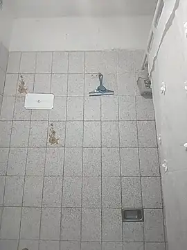 Auroraluna - online show from December 2025 07:42:02 PM