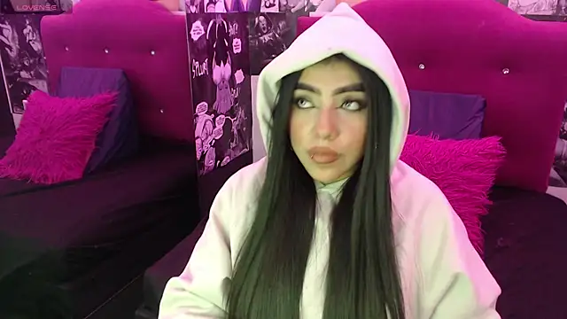 Snapshot of aysel_27 chatting on November 2025 02:11:01 AM aysel 27 online show from November 2025 02:11:01 AM