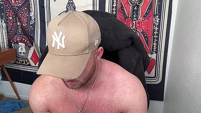 Snapshot of brettmycles28 chatting on December 2025 06:27:01 PM brettmycles28 online show from December 2025 06:27:01 PM