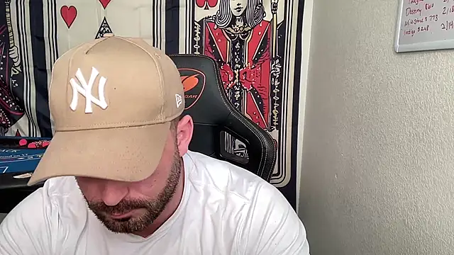 Snapshot of brettmycles28 chatting on February 2026 06:37:01 PM brettmycles28 online show from February 2026 06:37:01 PM