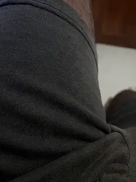 bigDick 000610 online show from May 2026 05:32:01 PM