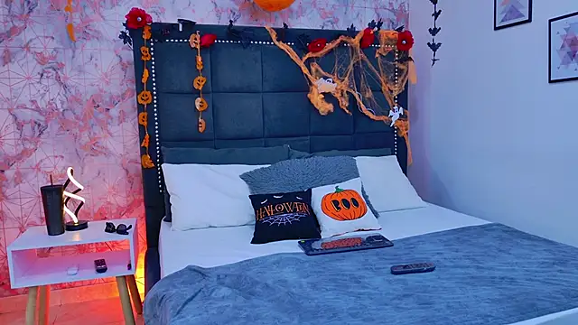 Snapshot of Angelique_Angell chatting on October 2025 07:52:01 PM Angelique Angell online show from October 2025 07:52:01 PM