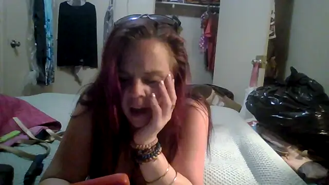 Snapshot of TWiSTYTheTwizted chatting on April 2026 04:37:01 PM TWiSTYTheTwizted online show from April 2026 04:37:01 PM