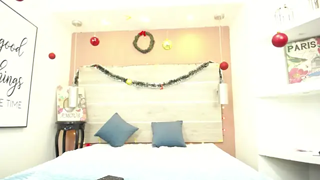 AlexandraCambell online show from December 2025 09:03:01 AM