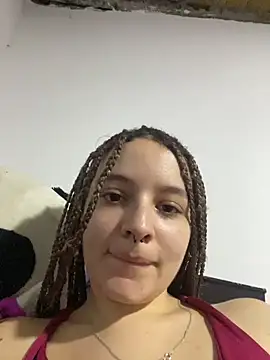 karla-thomsom10 online show from May 2026 10:39:01 PM