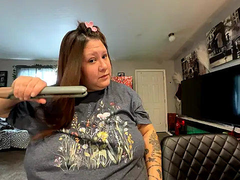 Snapshot of JizzyJazzunleashed chatting on November 2025 04:18:02 PM JizzyJazzunleashed online show from November 2025 04:18:02 PM